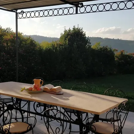 Viola Country - Your Serene Countryside Escape *